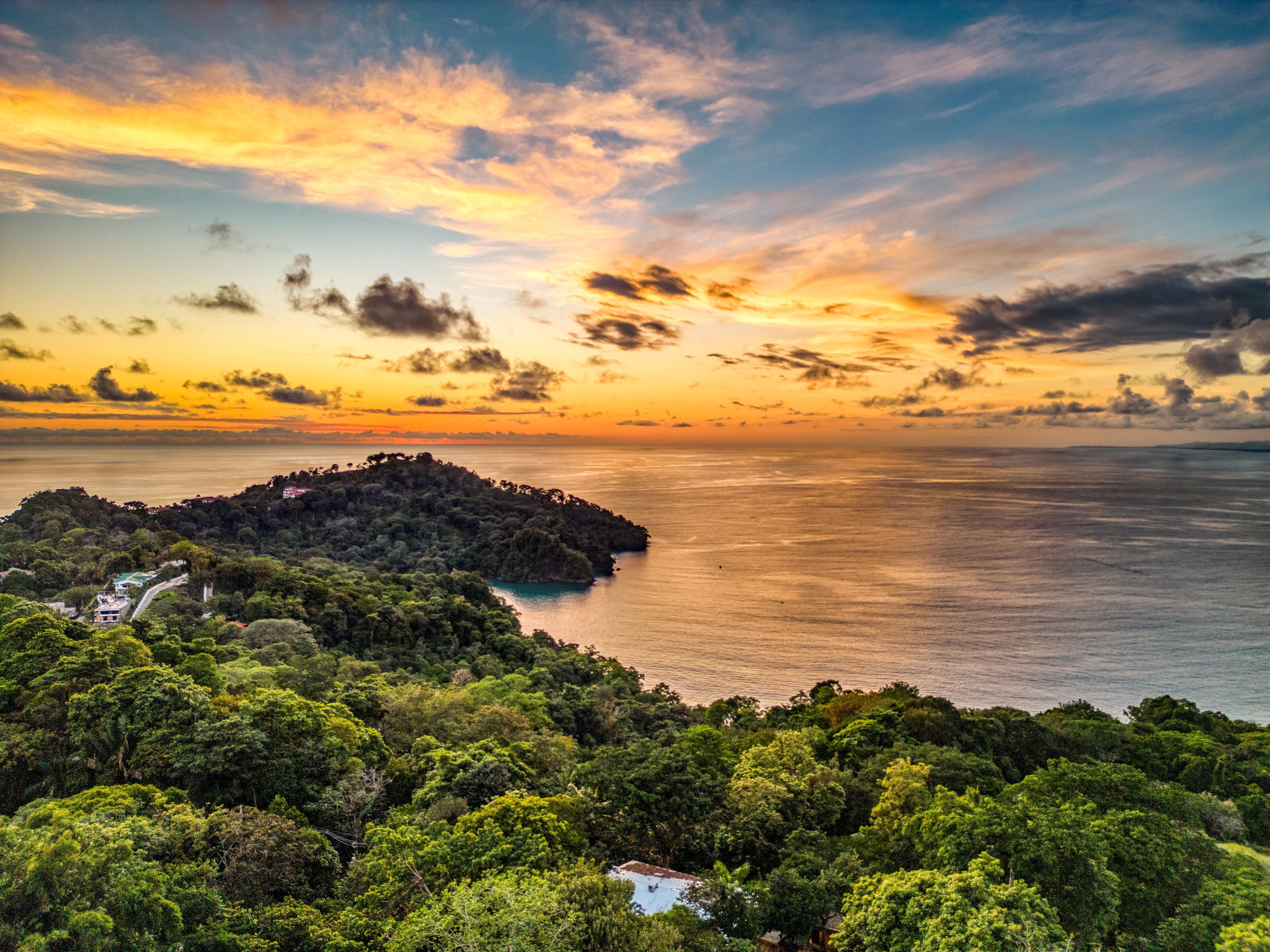 Ecotica Boutique Hotel (Adults Only) Manuel Antonio Buitenkant foto